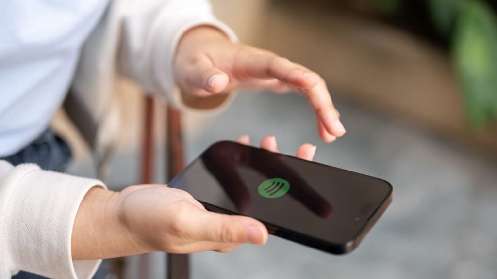 Maximise marathon fundraising with a playlist