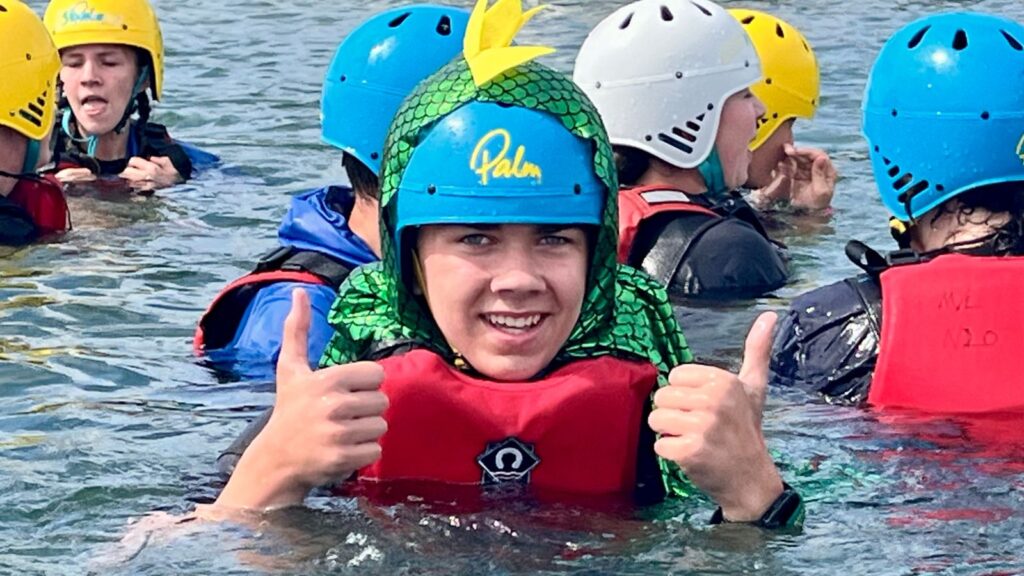 Paddlesport training thumbs up